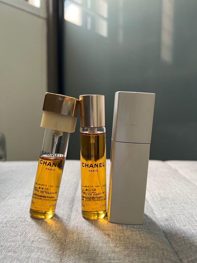 Gabrielle chanel twist and spray best sale