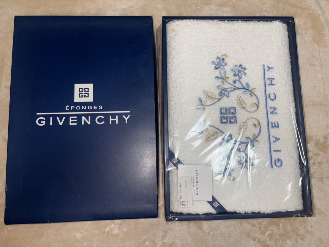 GIVENCHY BATH TOWEL