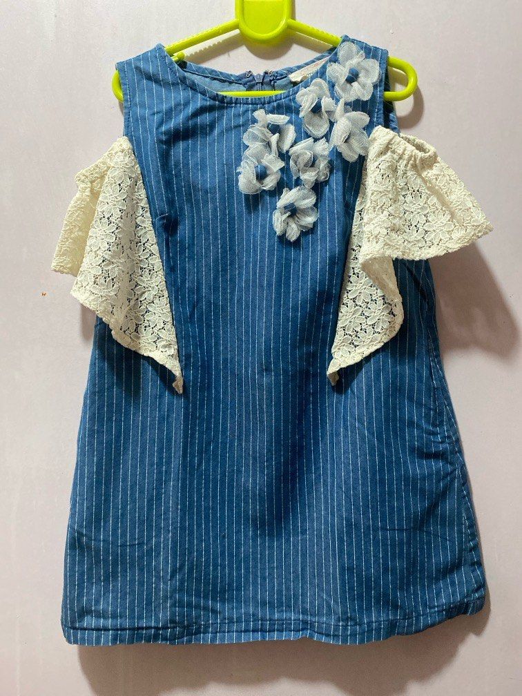 Great kids cut out sleeves (Category: Babies & Kids Fashion) located in Mandaluyong City. Submitted by mingcab (Listing ID 1329532560, Image 1). Description: 100+sf size 6.