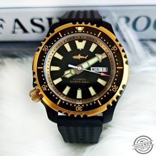 (Category: ) located in . Submitted by z-watches (Listing ID 1329622336, Image 1). Description: .