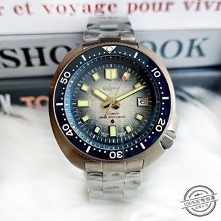 (Category: ) located in . Submitted by z-watches (Listing ID 1329618299, Image 1). Description: .