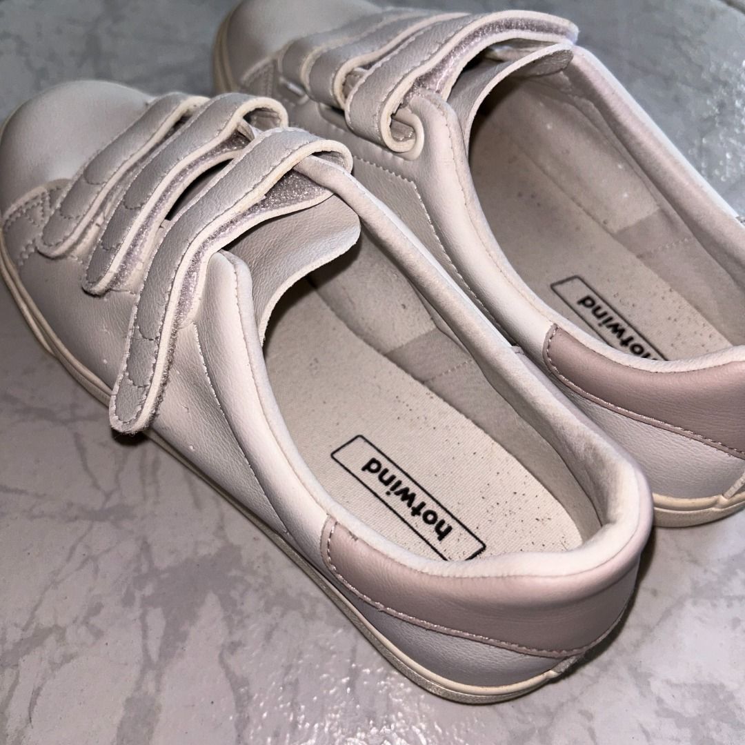 Hotwind White Velcro Sneakers in Size 39, Women's Fashion