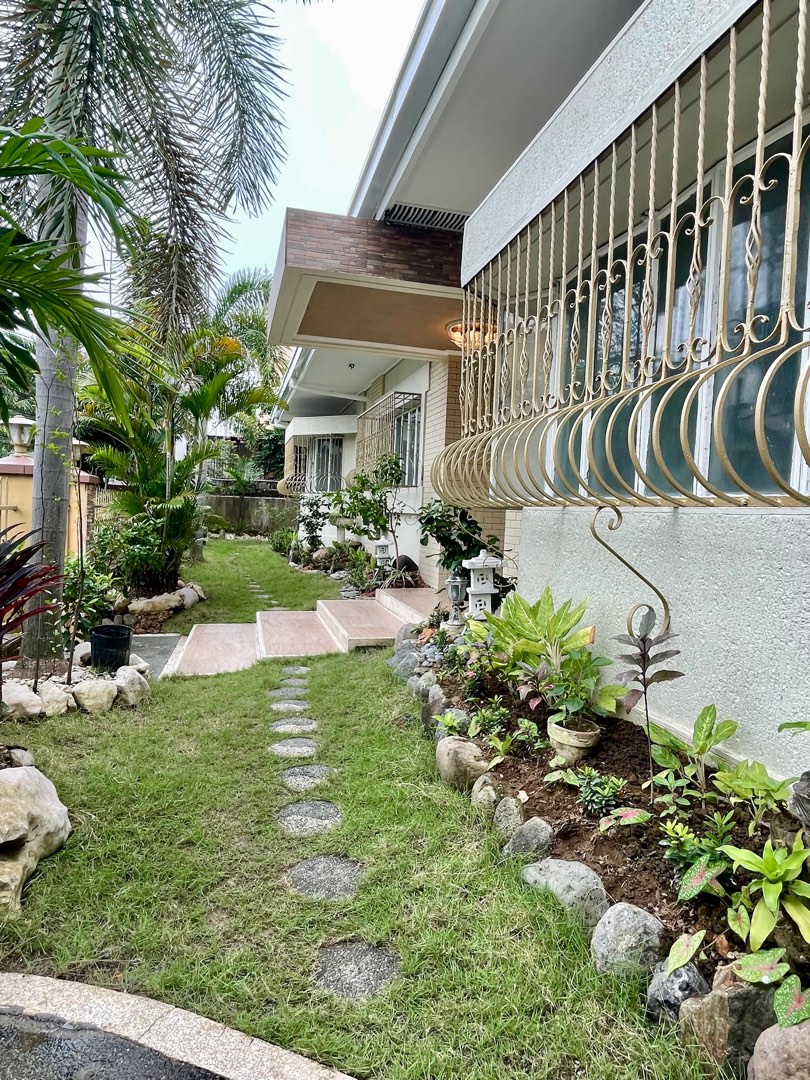 (Category: ) located in . Submitted by markethunt (Listing ID 1329483503, Image 1). Description: .
