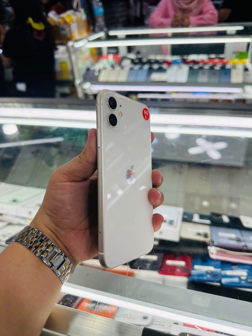 Iphone 11 64gb Good Batt FU (Category: iPhone 11 Series) located in San Juan City. Submitted by javedsgadgetshop (Listing ID 1329494684, Image 3). Description: OPEN FOR INSTALLMENT VIA CREDIT CARD/GGIVES/SPAY/BILLEASE & SWAP/TRADE-IN! BUY AND SELL! Quick Specs : Iphone 11 •64gb •US Variant •Good batt health •Factory Unlock •95% Smoothness •No hidden issue | No Repaired •100% Authentic | Not Refurbished •w/ OEM Charger & store warranty ❣️ - serial