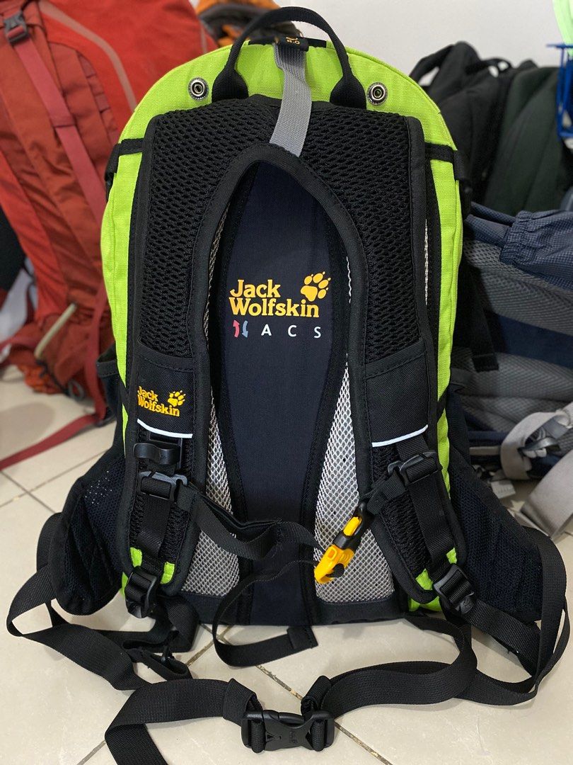 Jack Wolfskin Moab Jam 18 Men s Fashion Bags Backpacks on Carousell