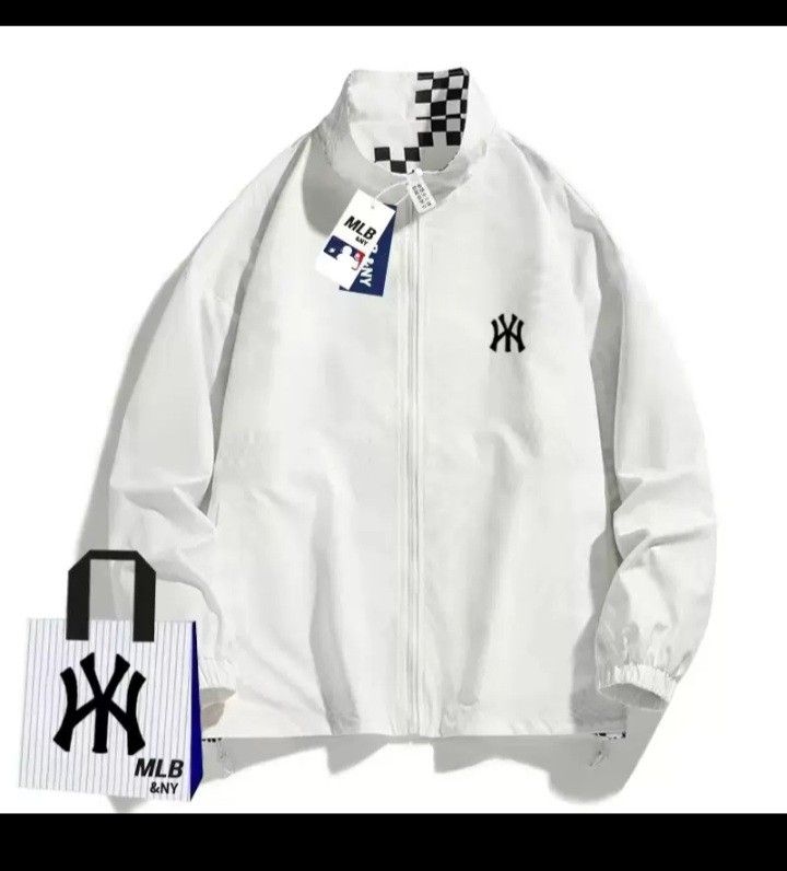 jacket （分類：外套及戶外衣服）位於 Hong Kong。 由 ggrtk 提交（商品編號 1329479656，圖片 3）。簡介： 。