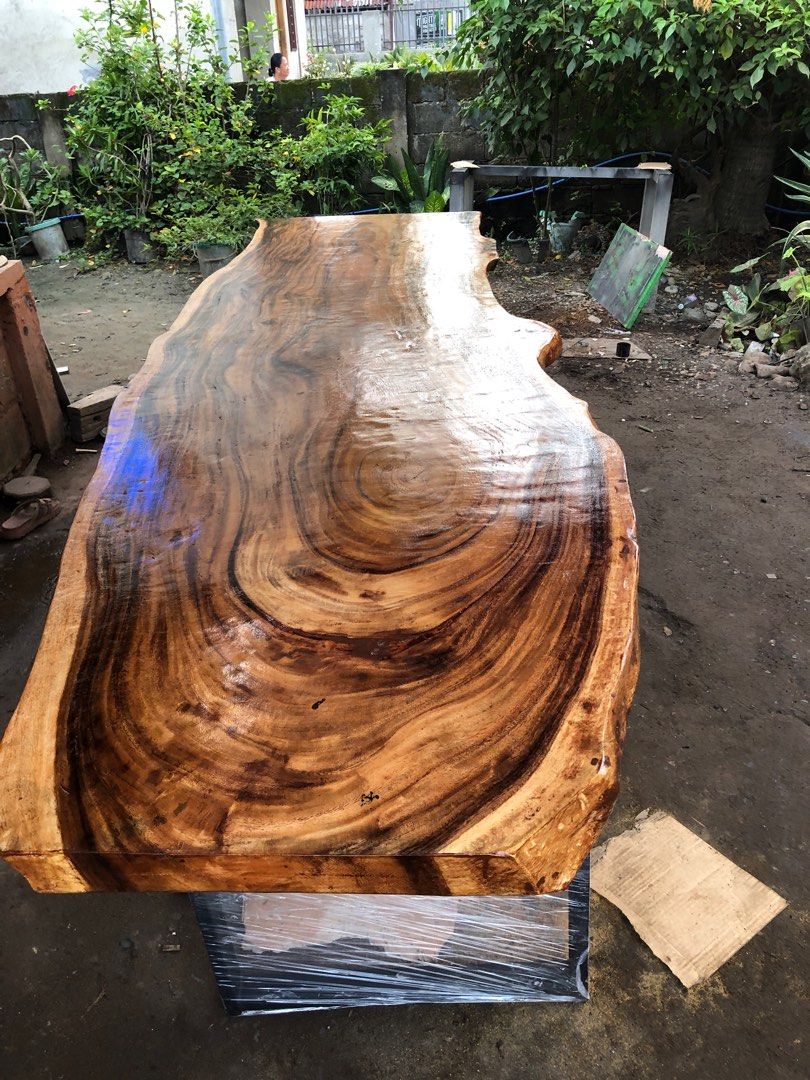 long dining table #singleslab #liveEdge (Category: Tables & Sets) located in Pasig City. Submitted by casambhomedecors (Listing ID 1329478587, Image 2). Description: .