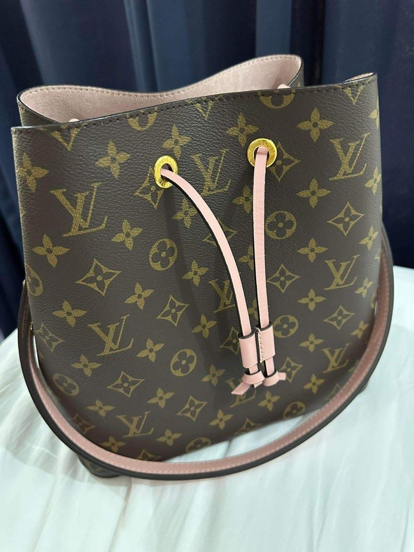 Louis Vuitton Neo Noe PM (Category: Luxury Bags & Wallets) located in Quezon City. Submitted by luxurybrokerph (Listing ID 1329636252, Image 1). Description: with dustbag like new.