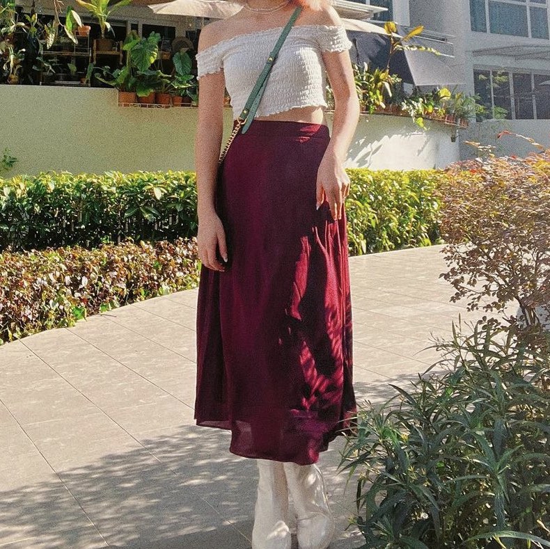Maroon flowy skirt best sale