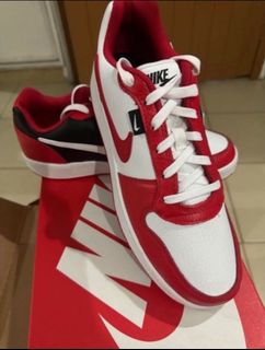 Nike 838081 2025