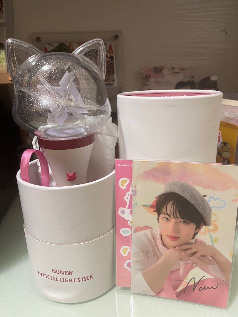 NUNEW OFFICIAL LIGHT STICK Model 1（NuNew Official Light Stick  