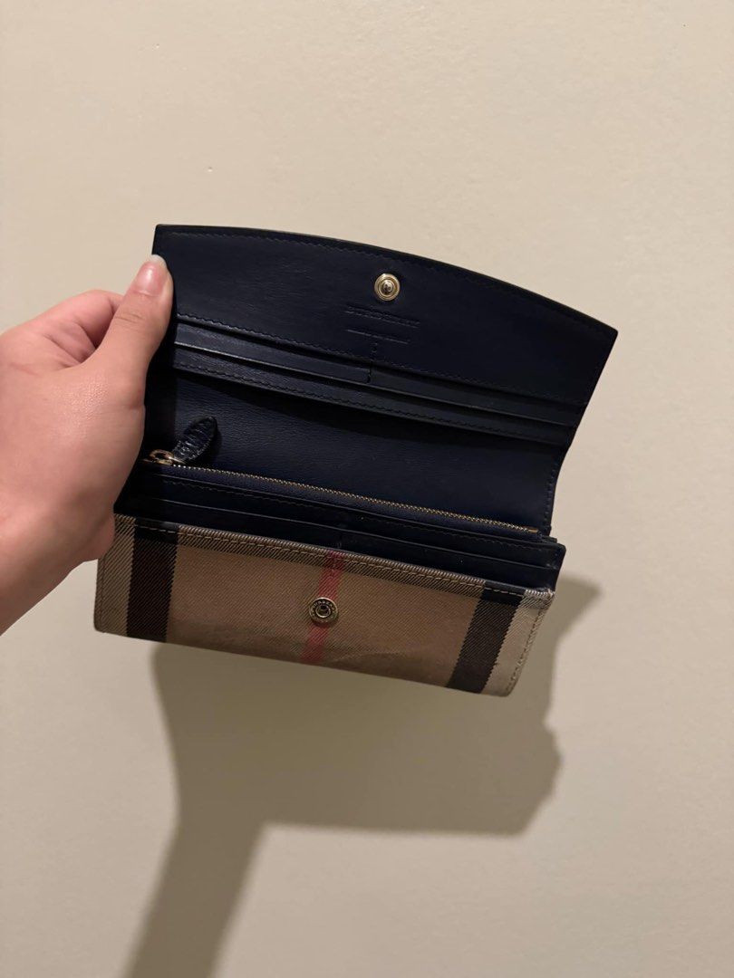 Burberry sale wallet hot sale