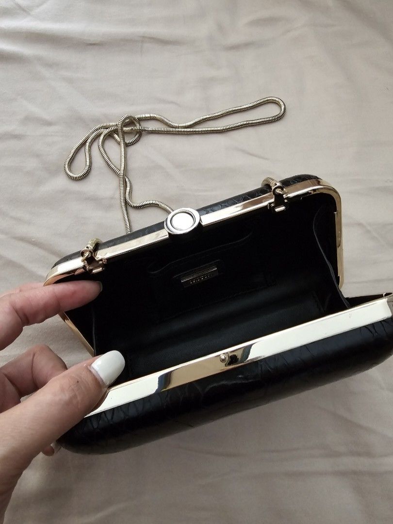 Oroton clutch bag