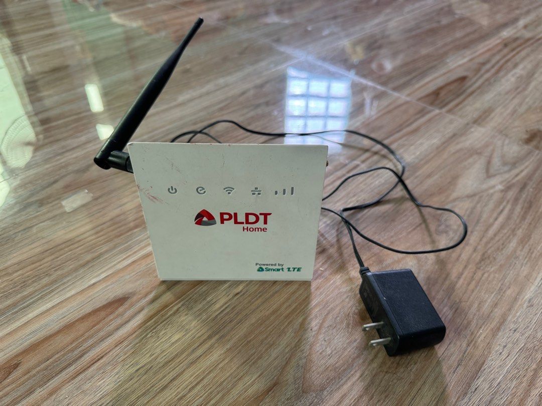 PLDT HOME WIFI MODIFIED (Category: Networking) located in Manila. Submitted by Drigos (Listing ID 1329492098, Image 1). Description: .