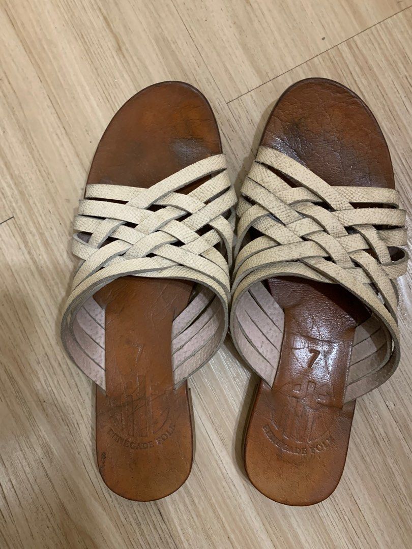 Renegade Folk sandals (Category: Flats & Sandals) located in Taguig. Submitted by alex_arreola (Listing ID 1329606139, Image 1). Description: Used but in still intact, no breaks just normal wear signs. Straps can still be cleaned.