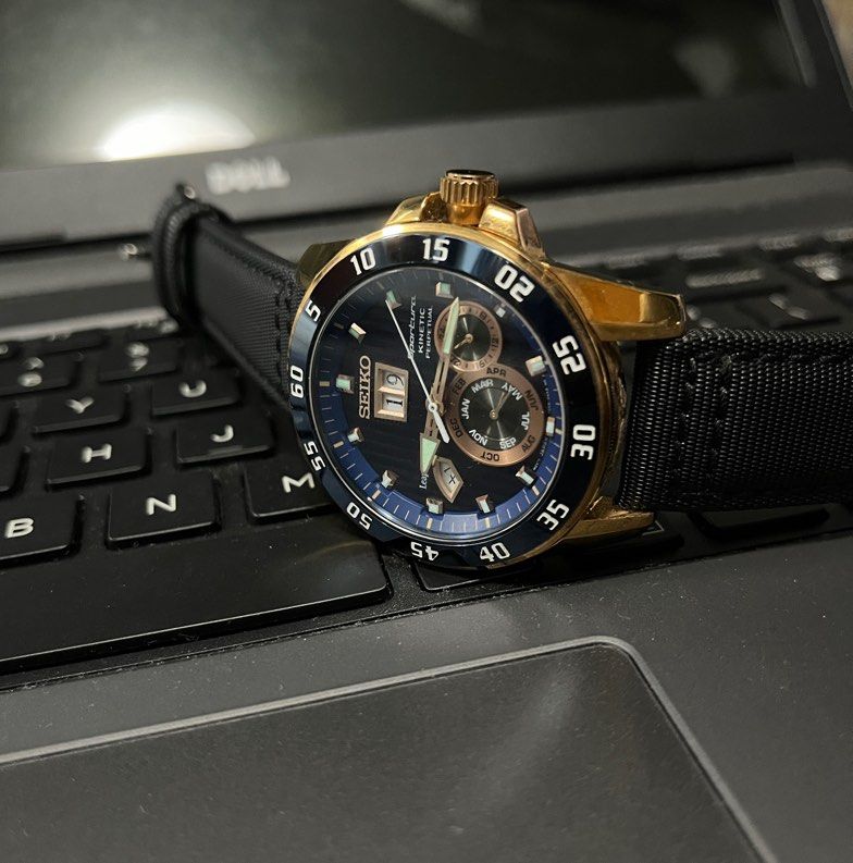 Seiko model 7D48