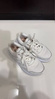 大人気✨Puma speed cat ballet 23.5cm シルバー Adidas Yung 96 Chasm J, Fesyen Wanita, Sepatu di Carousell