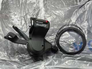 （分類：）位於 。 由 cat5354 提交（商品編號 1329517149，圖片 1）。簡介： 。