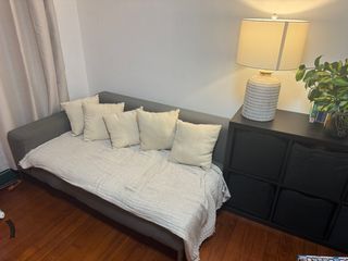（分類：）位於 。 由 amandacbar02596 提交（商品編號 1329598714，圖片 1）。簡介： 。