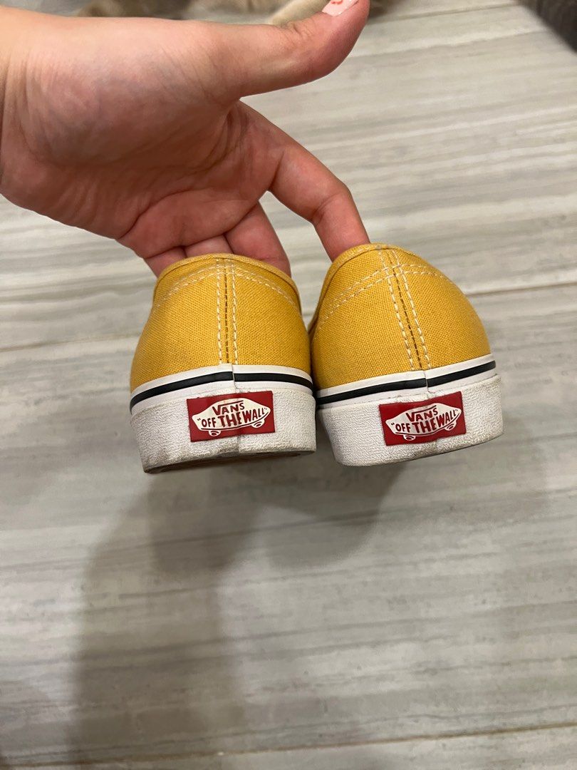 Vans Mustard Yellow Sneakers (Category: Sneakers) located in Muntinlupa City. Submitted by wonushi (Listing ID 1329542538, Image 3). Description: Size 7.5.