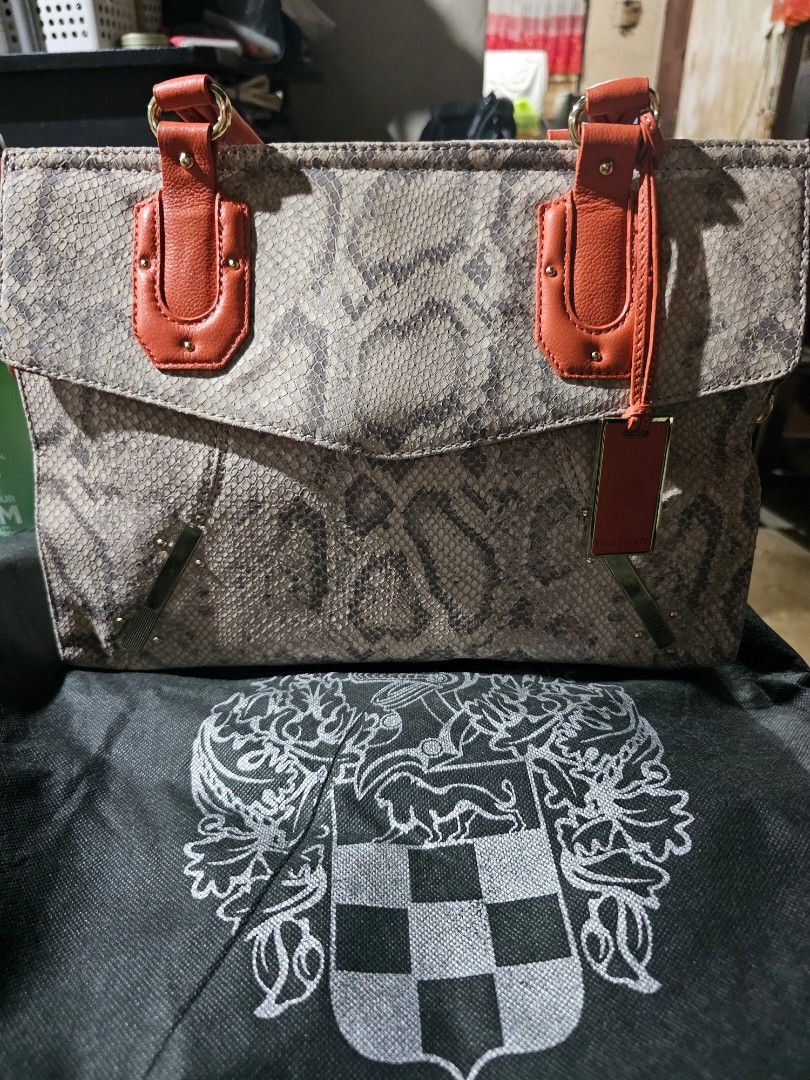 Vince Camuto Snakeskin 2 way bag Luxury Bags Wallets on Carousell
