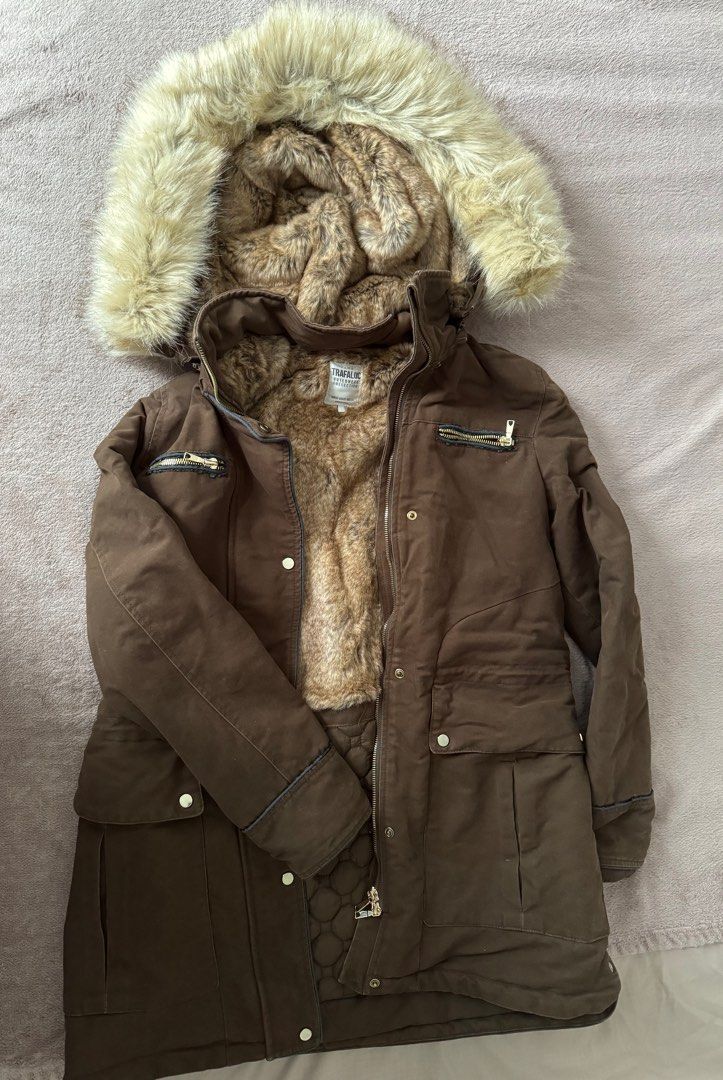 Jacket with fur on the inside top