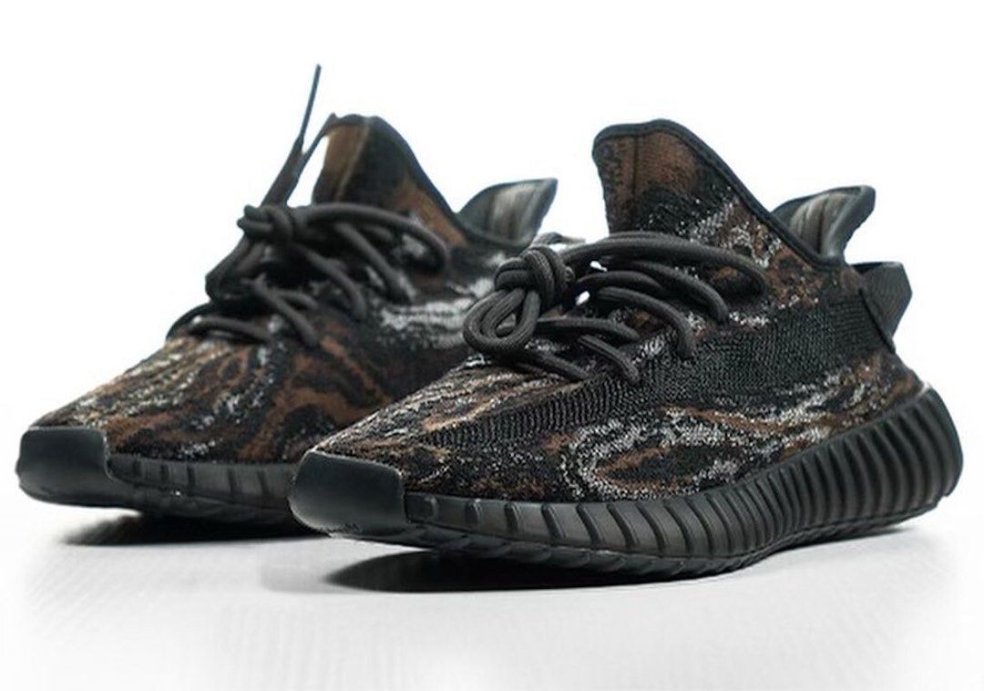 Adidas Yeezy 350 V2 MX Rock (Category: Sneakers) located in Makati City. Submitted by karla.och (Listing ID 1329479683, Image 2). Description: Brand New Qatar-released 🇶🇦 US Men’s 4.5 / Women’s 5.5 UK 4 23cm ETA 2nd wk December DP required: 2k.