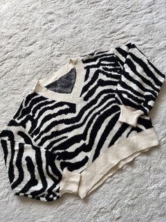 (Category: ) located in . Submitted by closetdisasters (Listing ID 1329513155, Image 1). Description: .