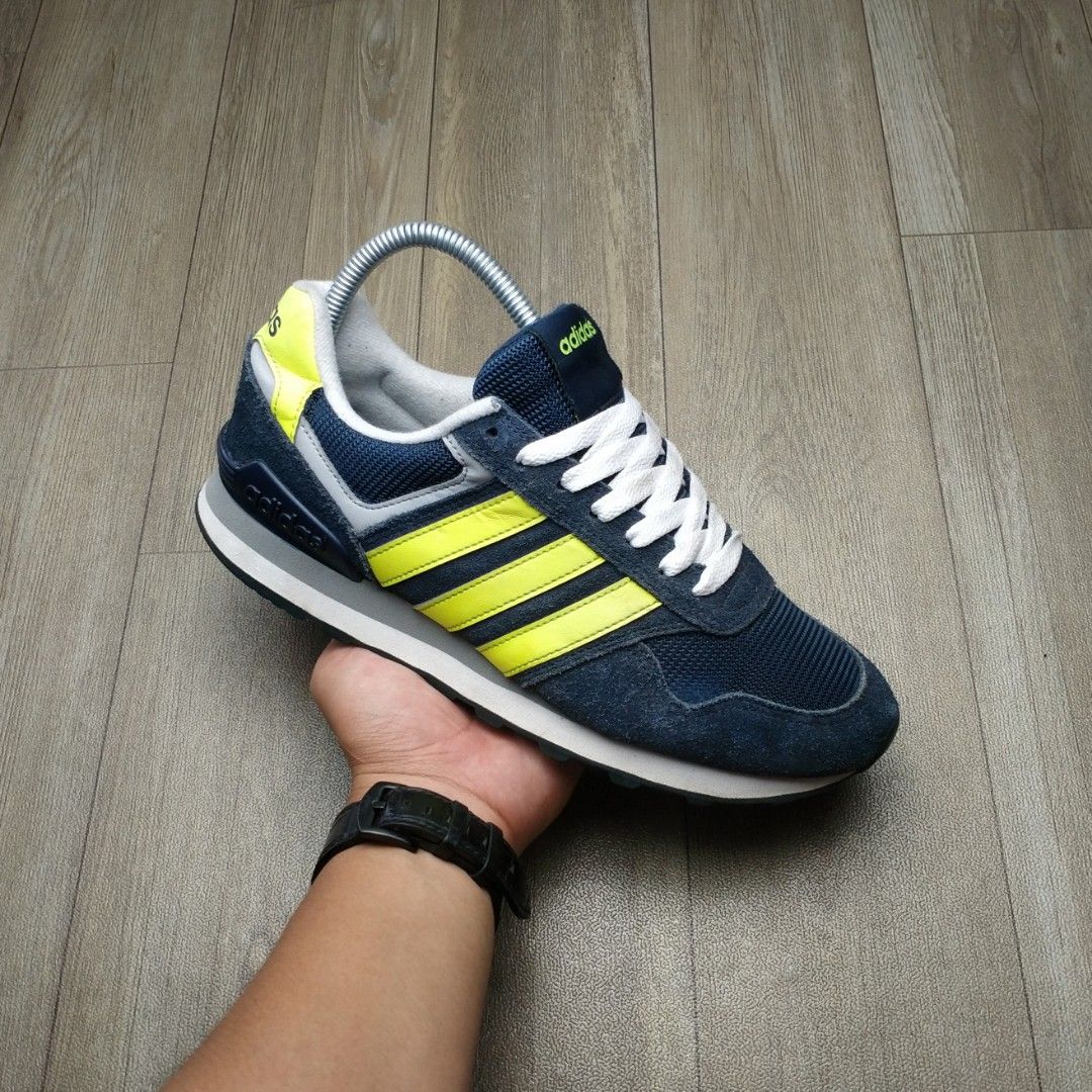 ADIDAS NEO CITY RACER Fesyen Pria Sepatu Sneakers di Carousell