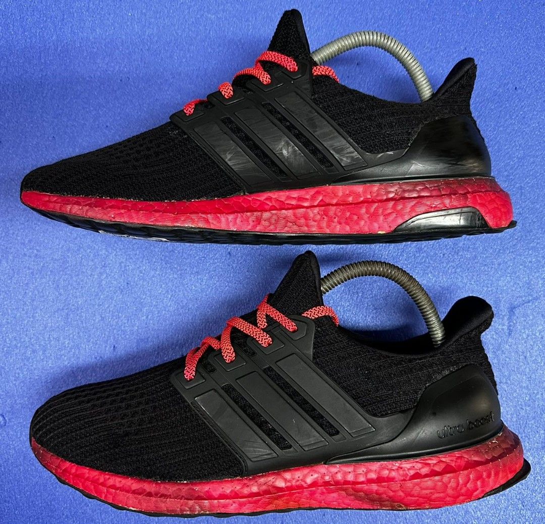 Ultra boost rainbow pack top