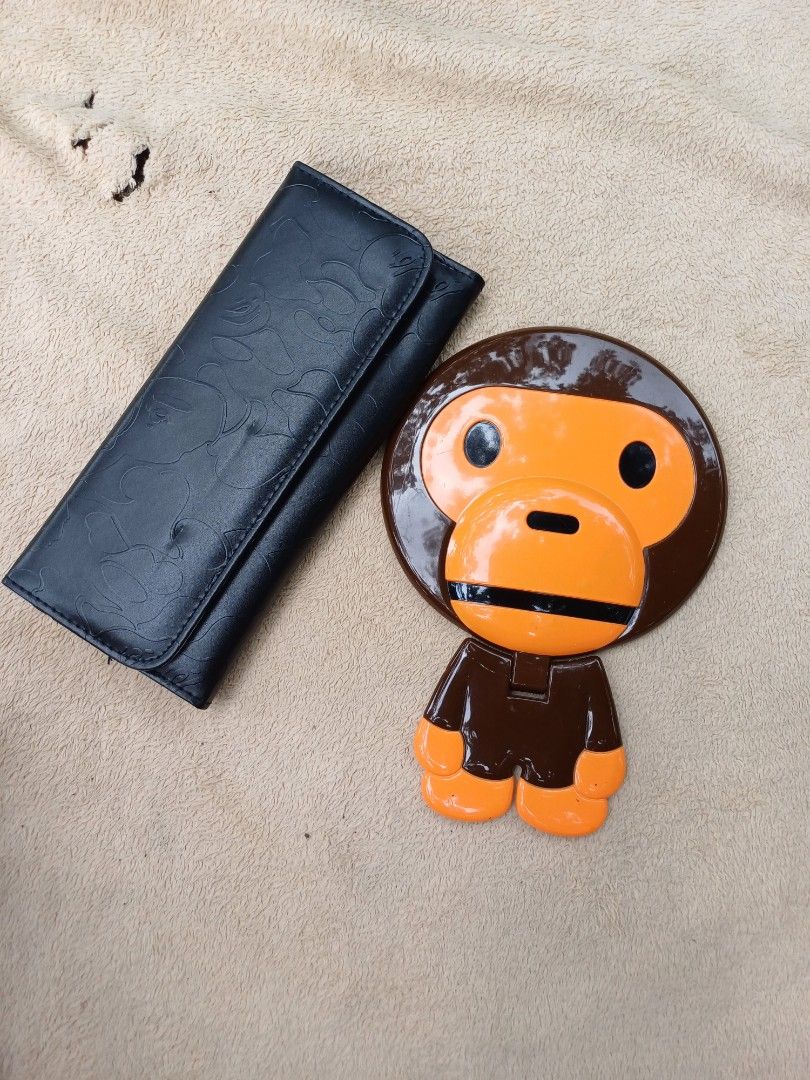 Aspack bape and baby milo accessories (Category: Luxury Accessories) located in Manila. Submitted by chanmagpantay (Listing ID 1329784617, Image 1). Description: ‼️For Sale‼️ 🔥BApe grooming kit and Baby milo mirror💥 Exellent Condition✅️ issue on Picture P1550💸 📛NO COD NO COP📛 LOC.:Calamba Laguna 🪂 Direct Message for fast transaction #viralpost.