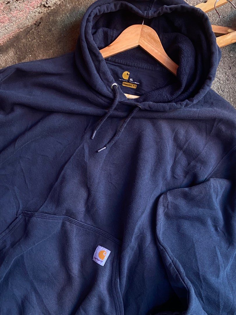 Carhartt Hoodie XL Men s Fashion Activewear on Carousell