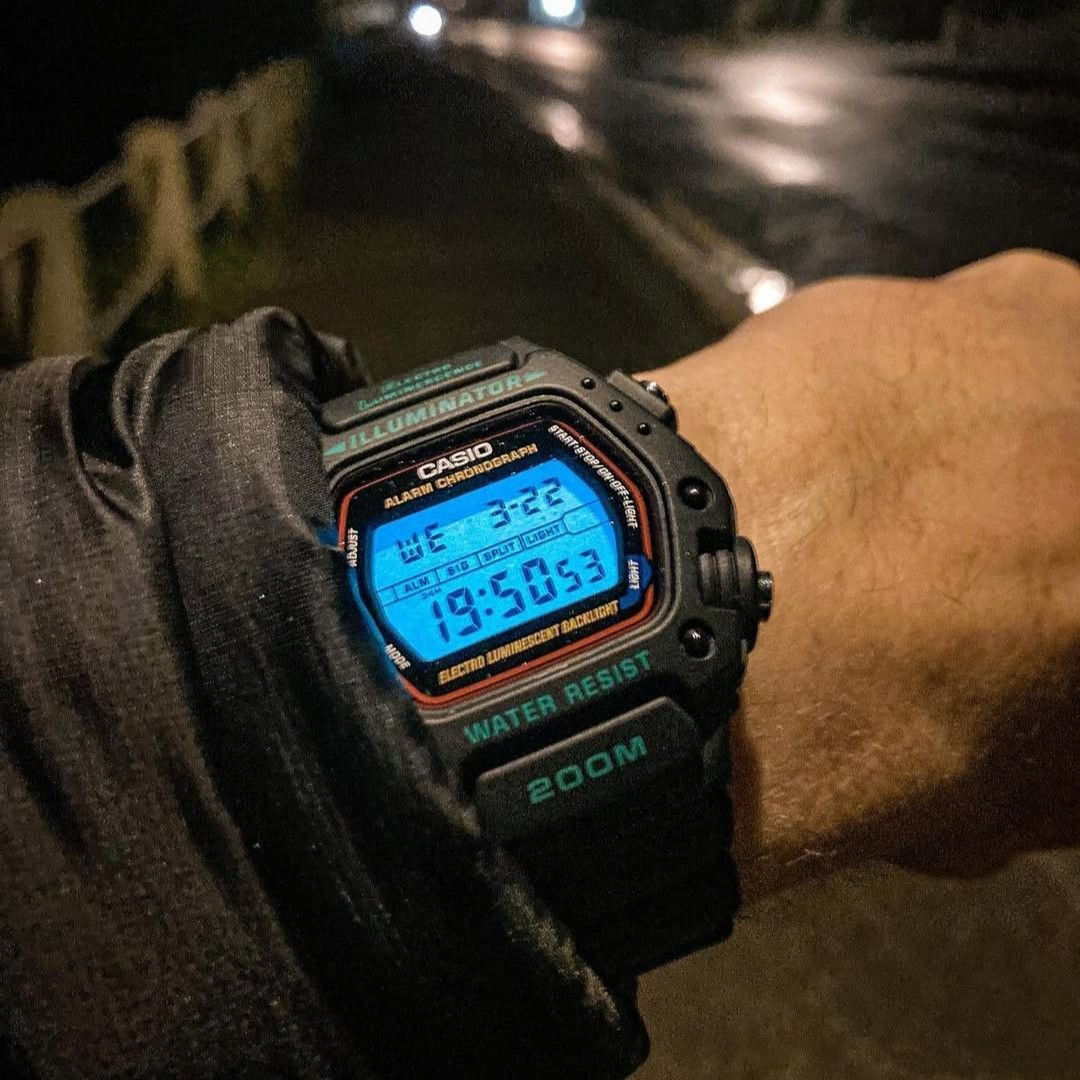 S【極美品】CASIO DW-290 Illuminator 海外モデル 極美品】【希少】CASIO DW-290 Illuminator 海外モデル Casio DW