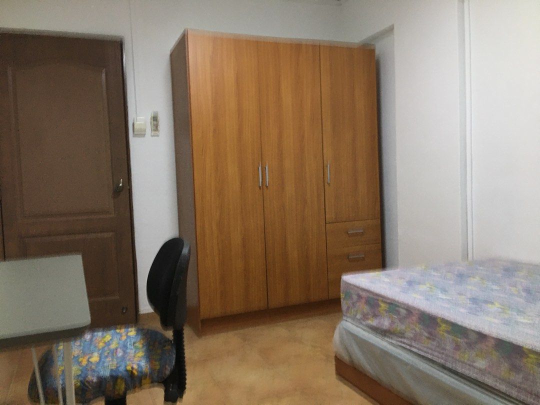 113 Hougang Ave 1 (common room for rental)63227233645955113