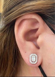 (Category: ) located in . Submitted by lizdizon (Listing ID 1329804170, Image 1). Description: .