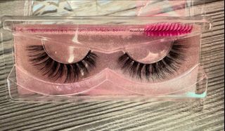 (Category: ) located in . Submitted by loveatfirstsight18 (Listing ID 1329763274, Image 1). Description: .