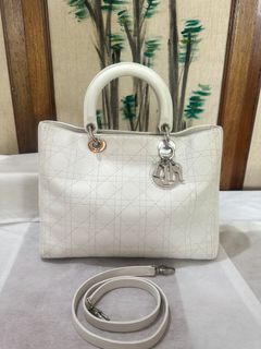 (Kategori: ) berada di . Dikirim oleh kiano_shoes (ID iklan 1329660420, Gambar 1). Deskripsi: .