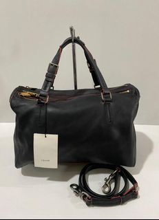 (Kategori: ) berada di . Dikirim oleh mommycl.boutique (ID iklan 1329751551, Gambar 1). Deskripsi: .