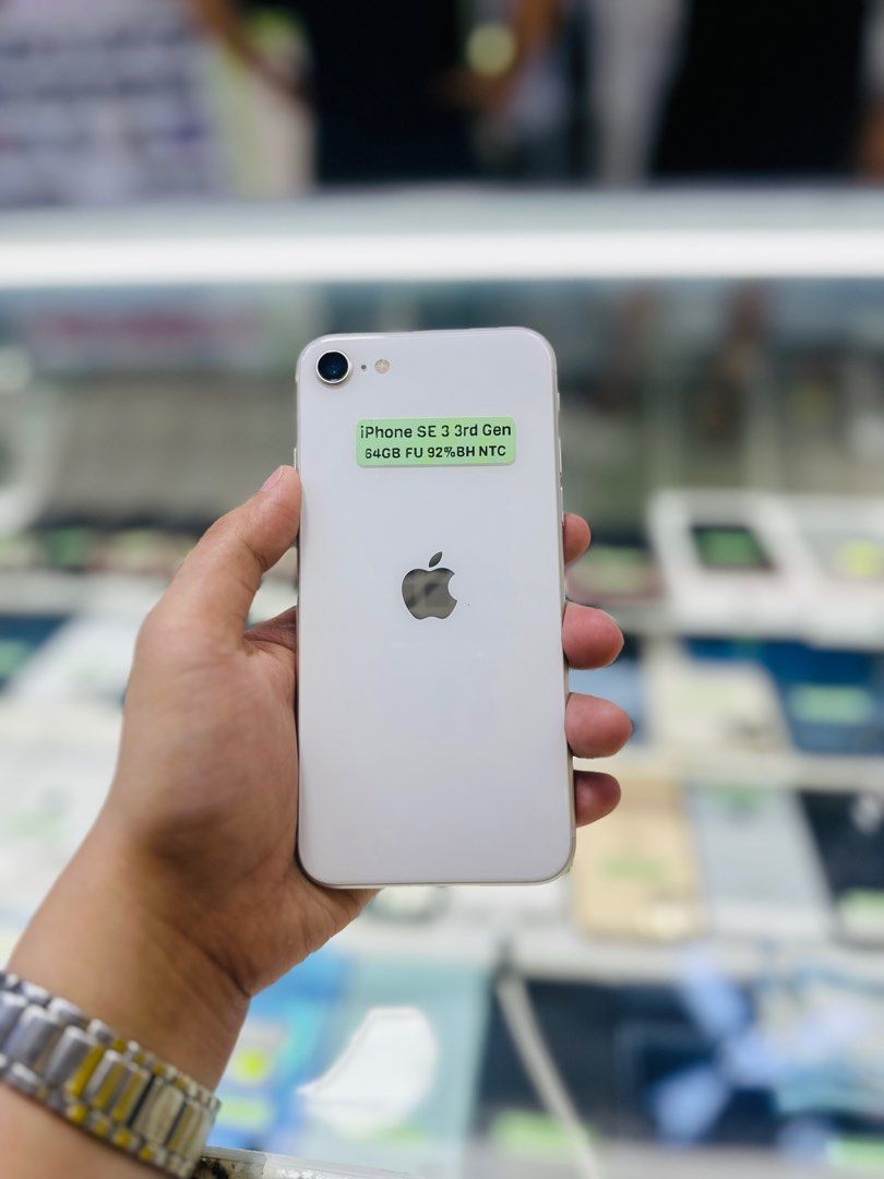 Iphone SE 2022 64GB OPENLINE 92BB NO ISSUES (Category: iPhone SE Series) located in San Juan City. Submitted by saabangadgetshop (Listing ID 1329805417, Image 3). Description: Onhand | Pre-owned iPhone SE 2022 64GB 92% Battery Health NTC APPROVED OPENLINE NO HIDDEN ISSUES NO HISTORY OF REPAIR 99%Smooth TEST TO SAWA RESET ALL YOU WANT NOT REFURBISHED AUTHENTIC PHONE ALL WORKING Mode of Payment : ⬇️ ▪️Cash ▪️Bank Transfer ▪️Gcash 📍Installment avai
