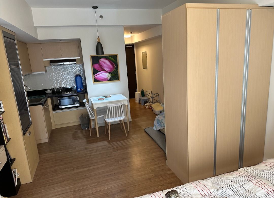 Lerato Studio For Rent 30 sqm Narciso (Category: Apartments & Condos) located in Manila. Submitted by narcisorealty (Listing ID 1329711643, Image 2). Description: Lerato building Tower 2 Makati Ayala Alveo building Fully furnished studio unit with a 2-1 washing machine & dryer 30 sqm .