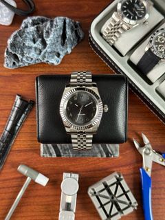 (Category: ) located in . Submitted by thewatchsociety (Listing ID 1294343017, Image 1). Description: .