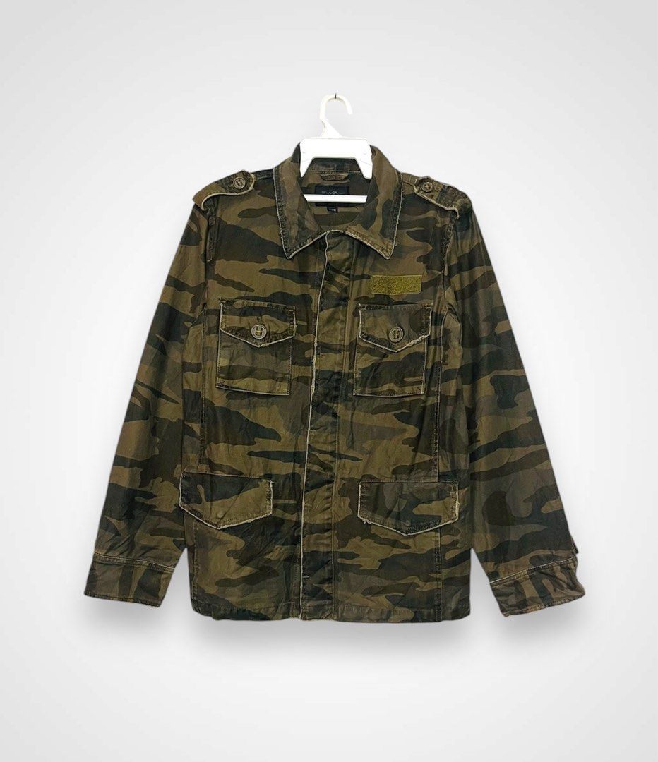 Mossimo Sport Camo Button Up Jacket