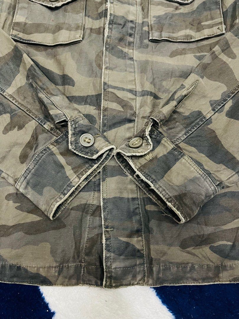 Mossimo Sport Camo Button Up Jacket