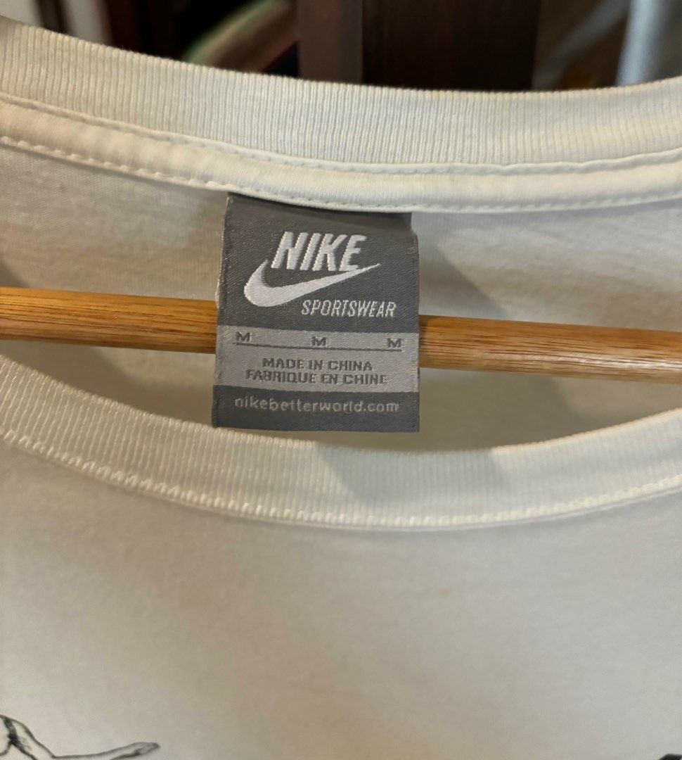 Nike Shirt (Category: Tshirts & Polo Shirts ) located in Makati City. Submitted by bbongg (Listing ID 1329697716, Image 2). Description: Nike Shirt Original, bought in Nike bnew Medium (fits Small) Like bnew cond, used 1x Price negotiable Decluttering For pick up / Lalamove.