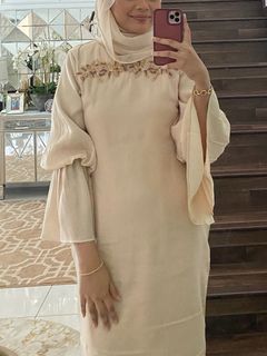 (Category: ) located in . Submitted by shopwithafrina (Listing ID 1329768842, Image 1). Description: .