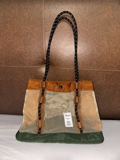 (Kategori: ) berada di . Dikirim oleh by_ryu (ID iklan 1329721154, Gambar 1). Deskripsi: .