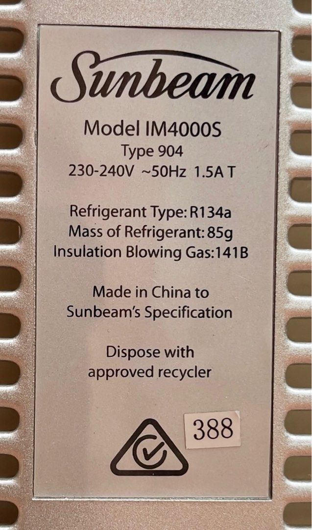 Sunbeam Silver Eskimo Ice Maker IM4000