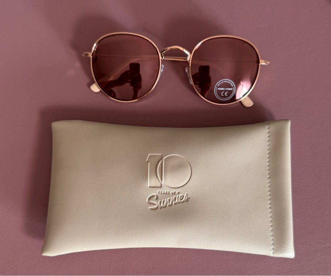 Sunnies Studios Sunglasses (Category: Sunglasses & Eyewear) located in Pasig City. Submitted by cllnd (Listing ID 1329756415, Image 2). Description: .