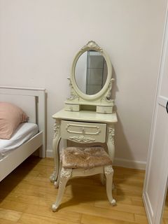 （分類：）位於 。 由 chloebarbiee 提交（商品編號 1329726081，圖片 1）。簡介： 。