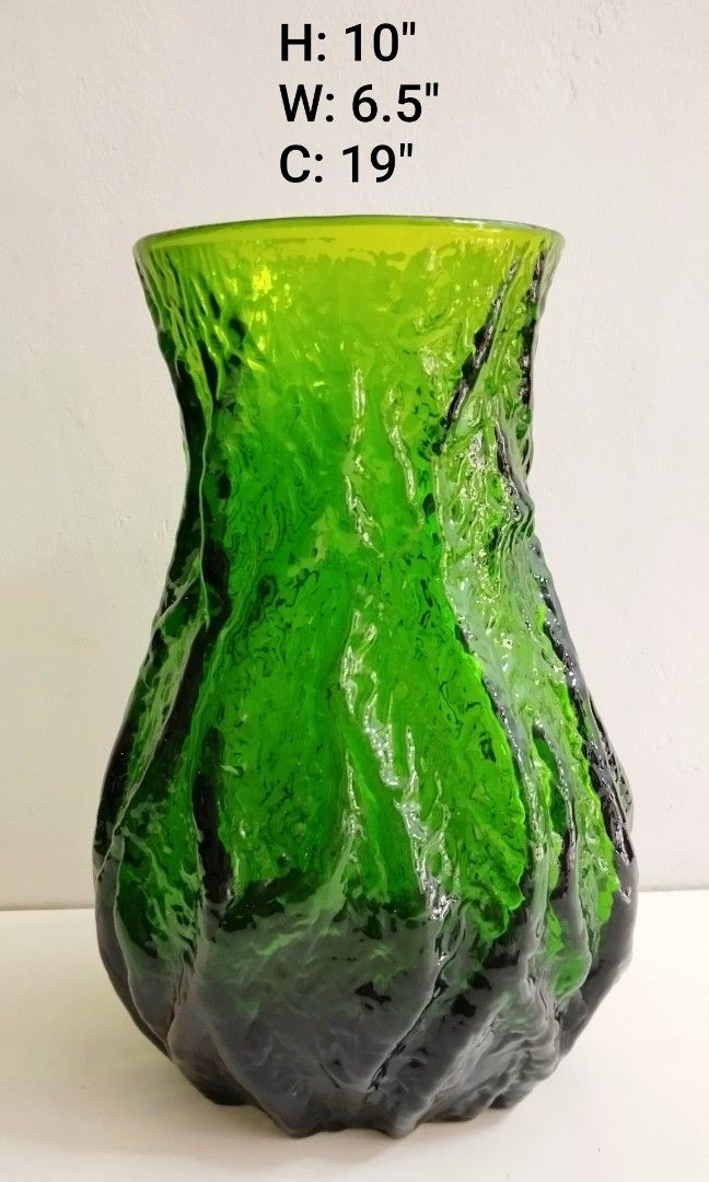 Vintage Ingrid Glass Vase (Category: Vases & Decorative Bowls) located in Marikina City. Submitted by macy_1024 (Listing ID 1329694018, Image 2). Description: Height: 10" Width: 6.5" Circumference: 19".
